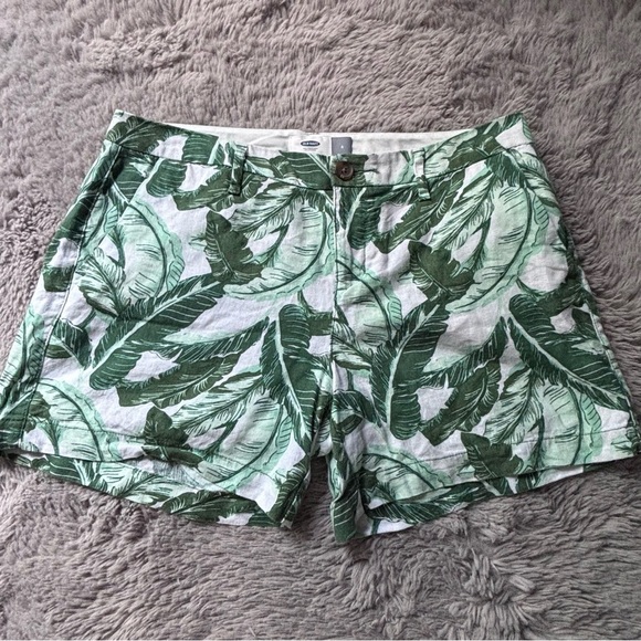 Old Navy Linen Blend green and white Botanical Print Flat Front Shorts, Size 6 - Picture 1 of 8